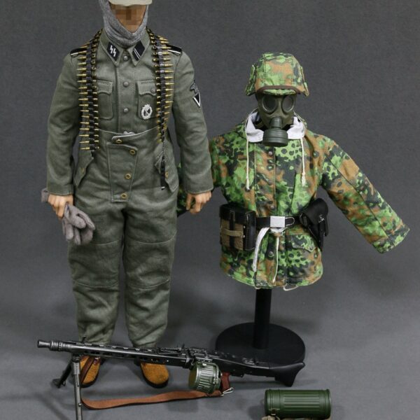 AL100016A - WWII SS MG42 Machine Gunner Equipment Set