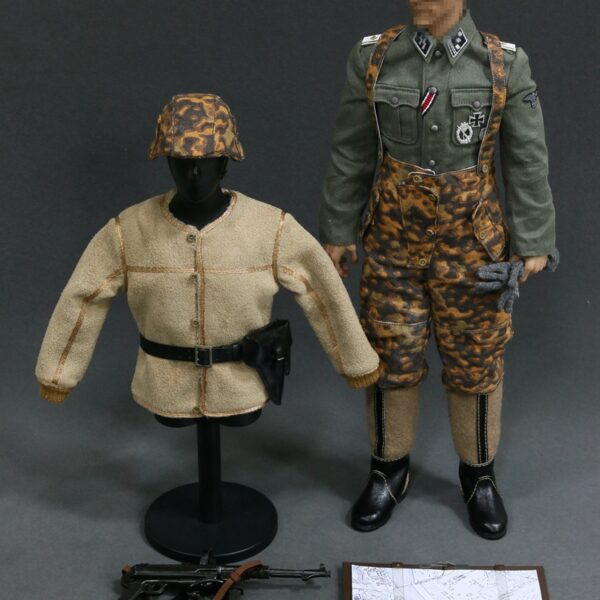 AL100016B - WWII SS MG42 SS Officer Equipment Set