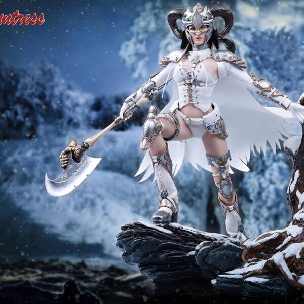 TBLeague PL2017-105   Silver Huntress (SHCC Exclusive)Deluxe Col