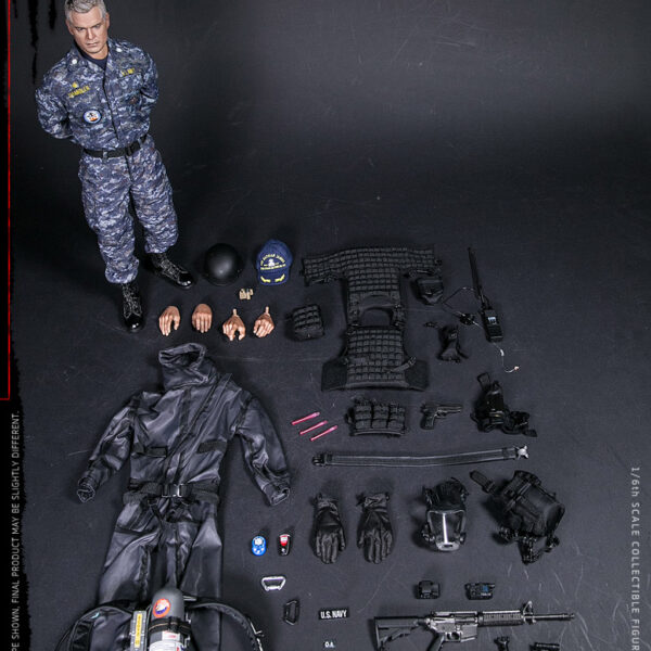 DAM 78050 - DAMToys 1/6 NAVY COMMANDING OFFICER