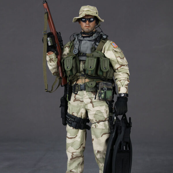 DAM 93011 - NAVY SEAL RIVERINE OPS RIFLEMAN -- DESERT CAMOUFLAGE