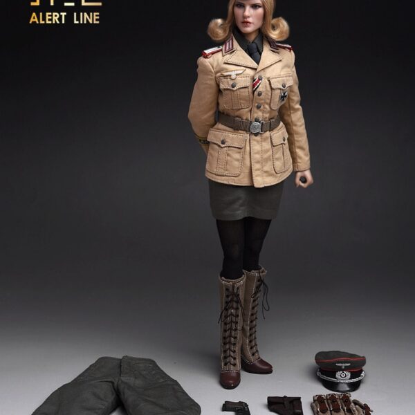 AL100026 Alert Line 1:6 WWII German Afrika Female Officer Figure