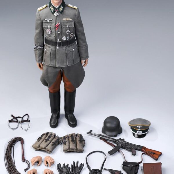 AL-100039 Alert Line 1:6 WWII German Cavalry Officer Figure