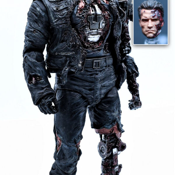 T03 - Small Positive Model 17cm Future Warrior Heavy Combat Damage Edition