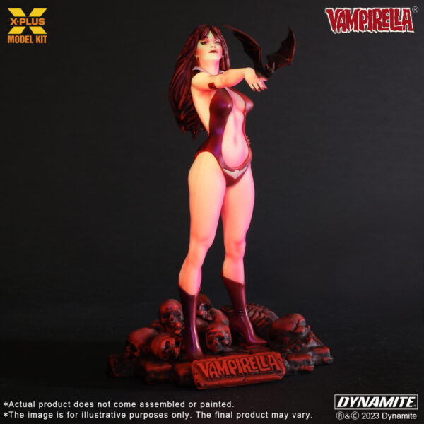 411-200212CP - X-Plus 1/8 Plastic Model Kit VAMPIRELLA JOSE GONZALEZ EDITION (Glows in the Dark)