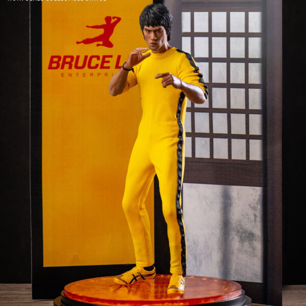 SA9064 - STAR ACE 30CM POLYRESIN STATUE BRUCE LEE (Deluxe Version)