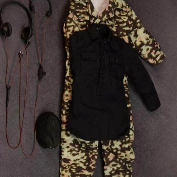 MAD-G019B - Mars Divine 1/6 WWII German Tanker Camouflage Combat Uniform Shirt Head Gear & Headset Accessory Model