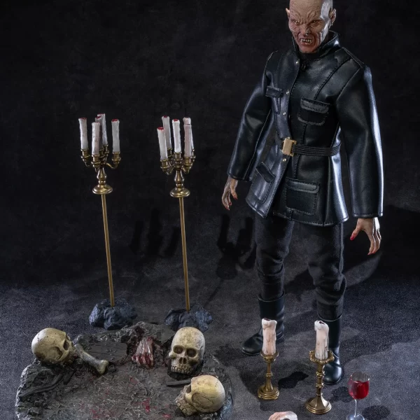 F006 - HMTOYS - 1/6 Vampire Buffy Moving Doll